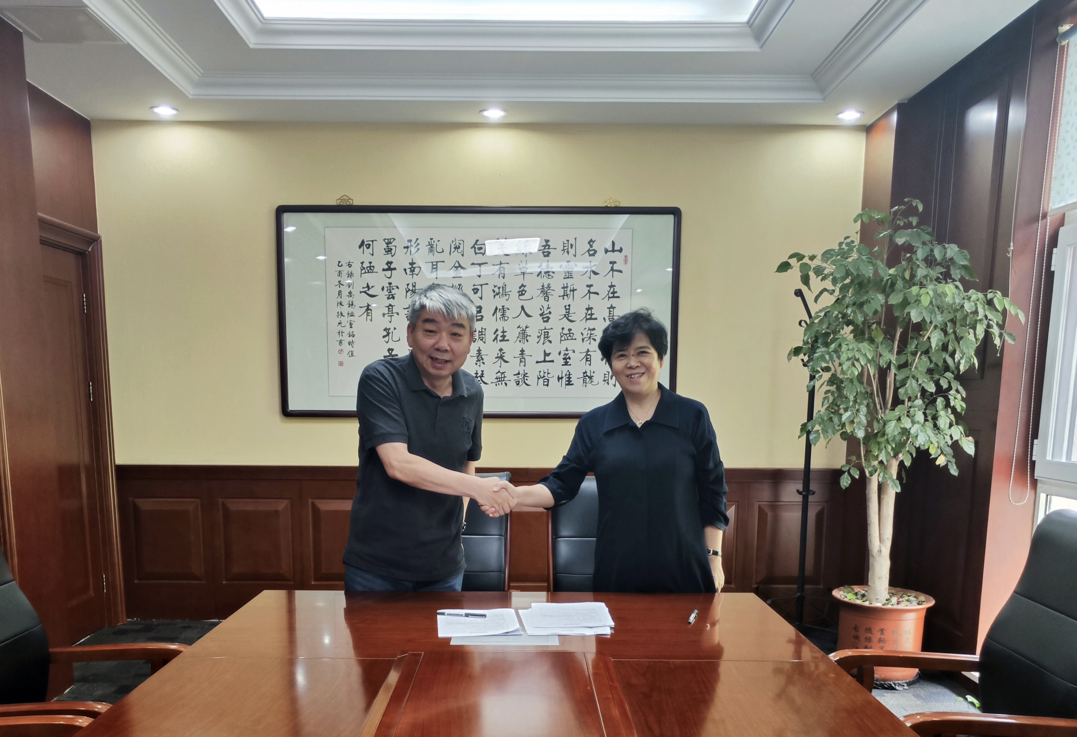 ʢӡˢ仧ݿιnetҵ԰ ҵǿų¶